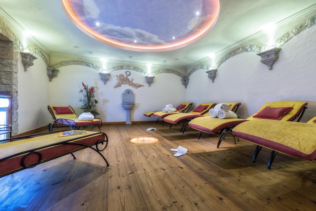 Apparthotel AlpenChalet Neukirchen am Großvenediger Buitenkant foto