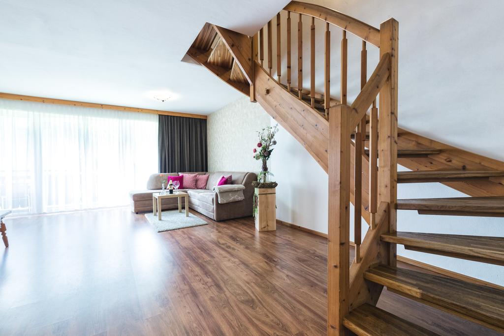 Apparthotel AlpenChalet Neukirchen am Großvenediger Buitenkant foto